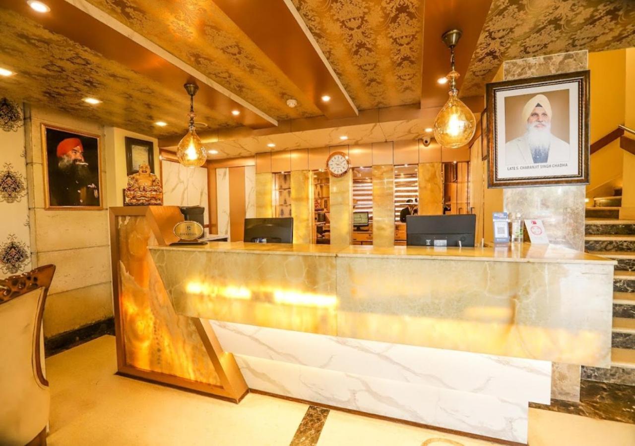 Hk Clarks Inn, Amritsar Exterior photo