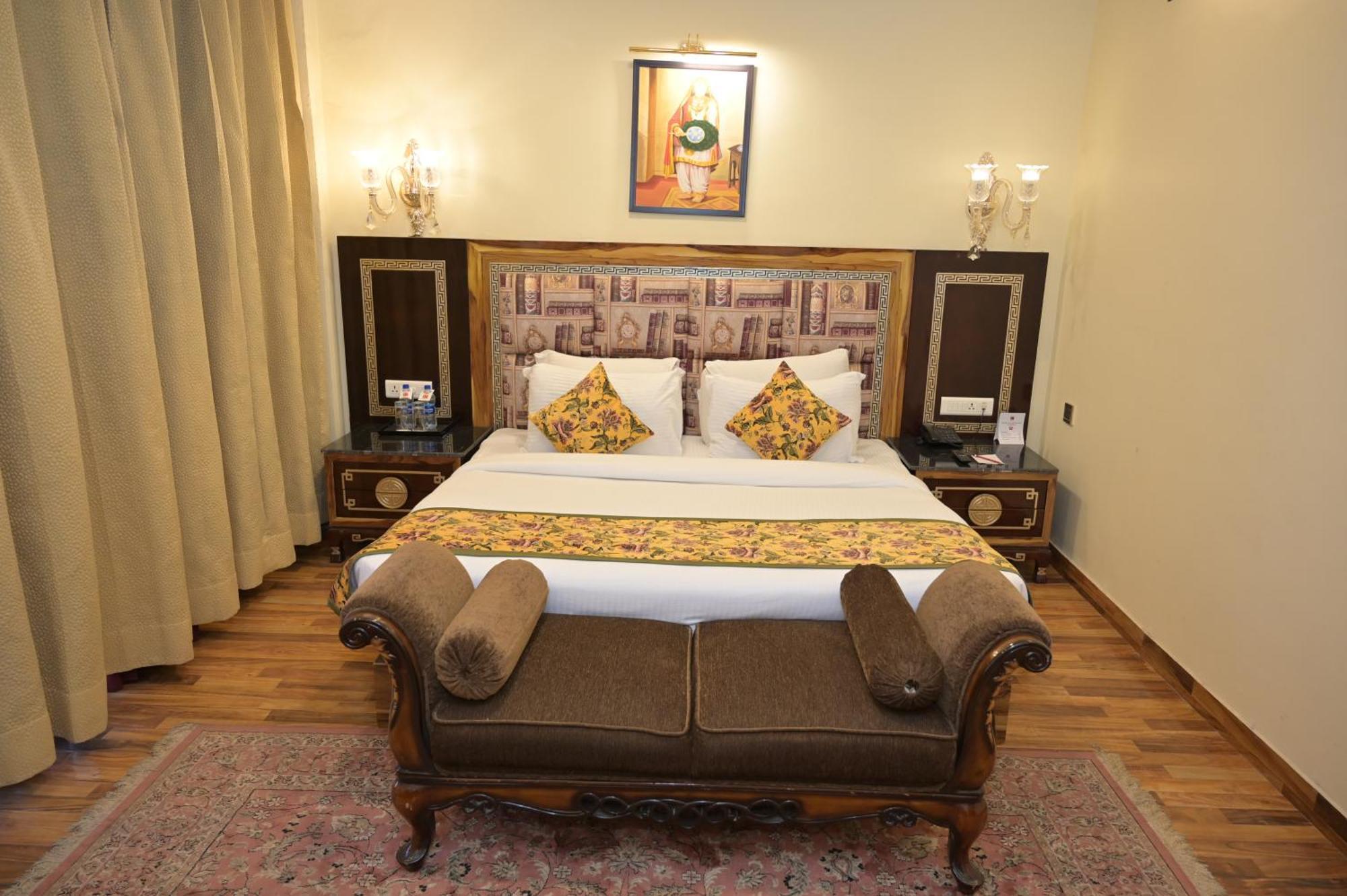 Hk Clarks Inn, Amritsar Exterior photo