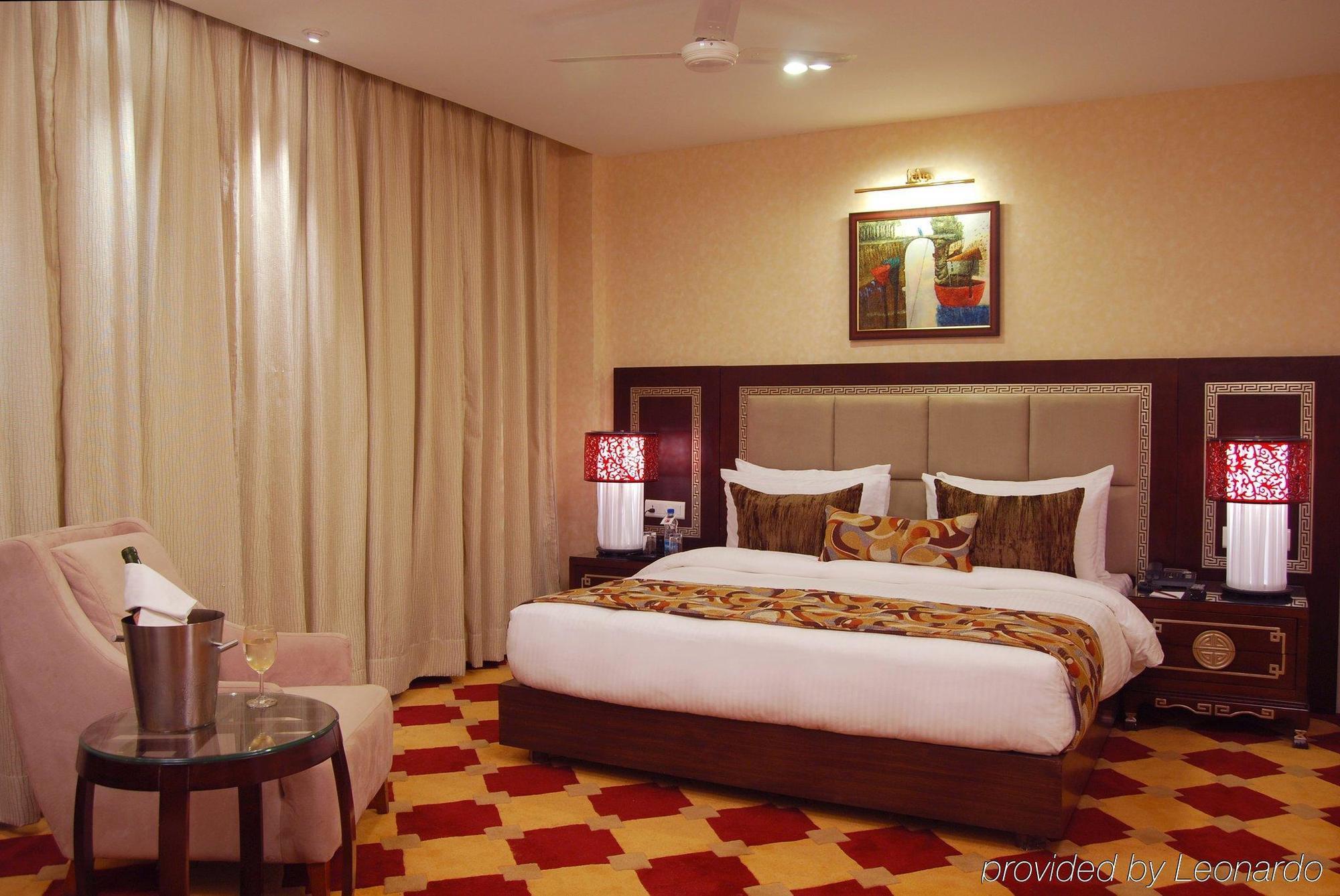 Hk Clarks Inn, Amritsar Exterior photo