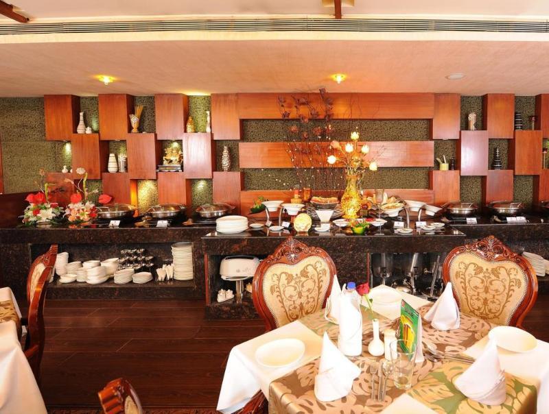 Hk Clarks Inn, Amritsar Exterior photo