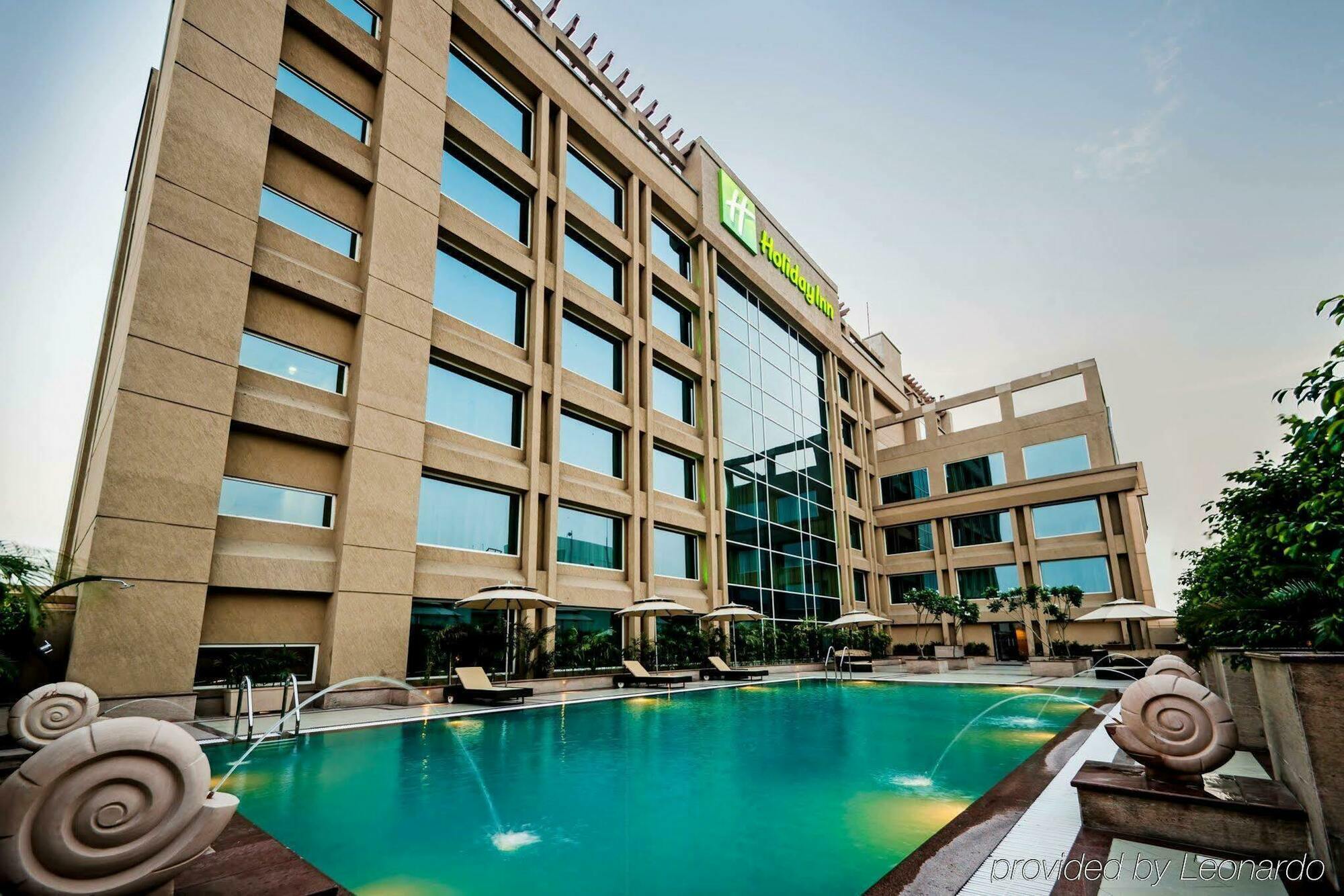 Hk Clarks Inn, Amritsar Exterior photo